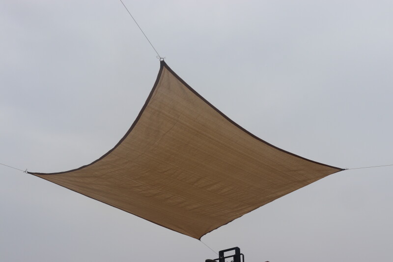Päikesevari 4x2 m ristkülikukujuline, beež