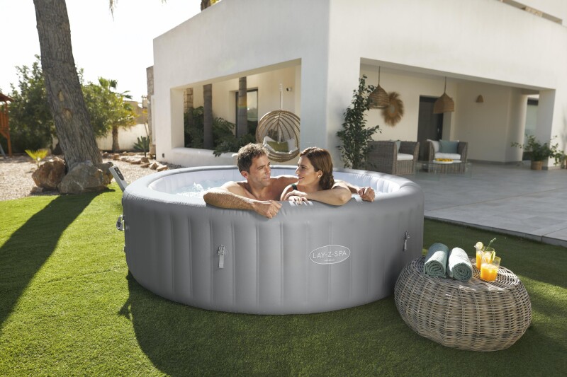 Bestway LAY-Z-SPA Hawaii AirJet 6001J bassein-mullivann 6-8 inimesele