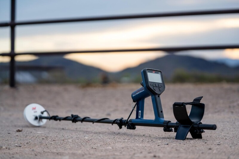 Metal detector Minelab Gold Monster 2000
