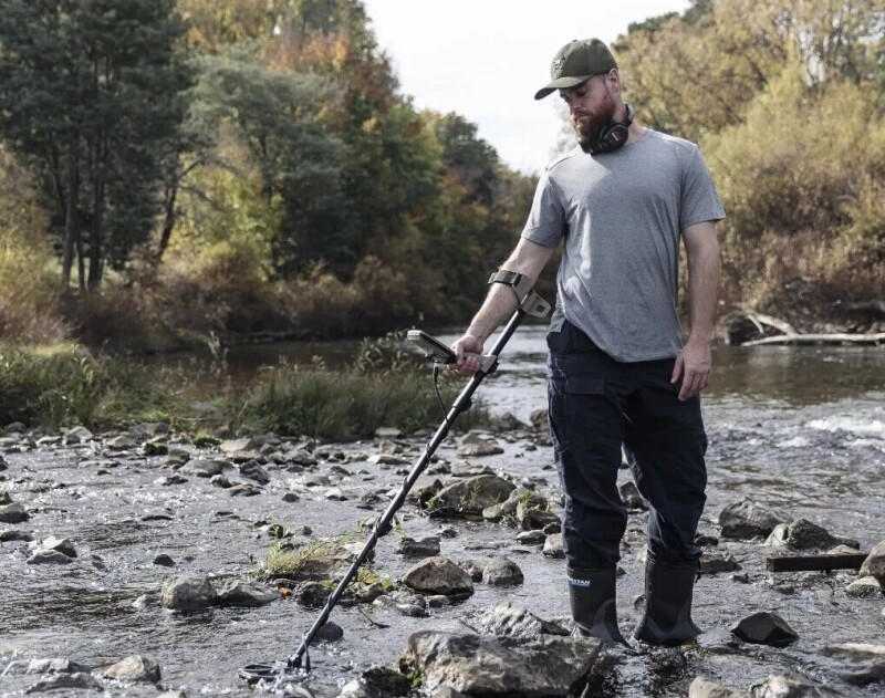 Metal detector Minelab X-Terra Elite + GIFT PRO-FIND 35