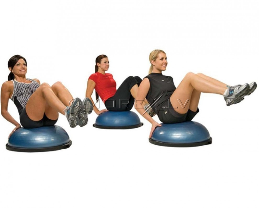 Poolik pall BOSU fitnessi ja tasakaalu jaoks