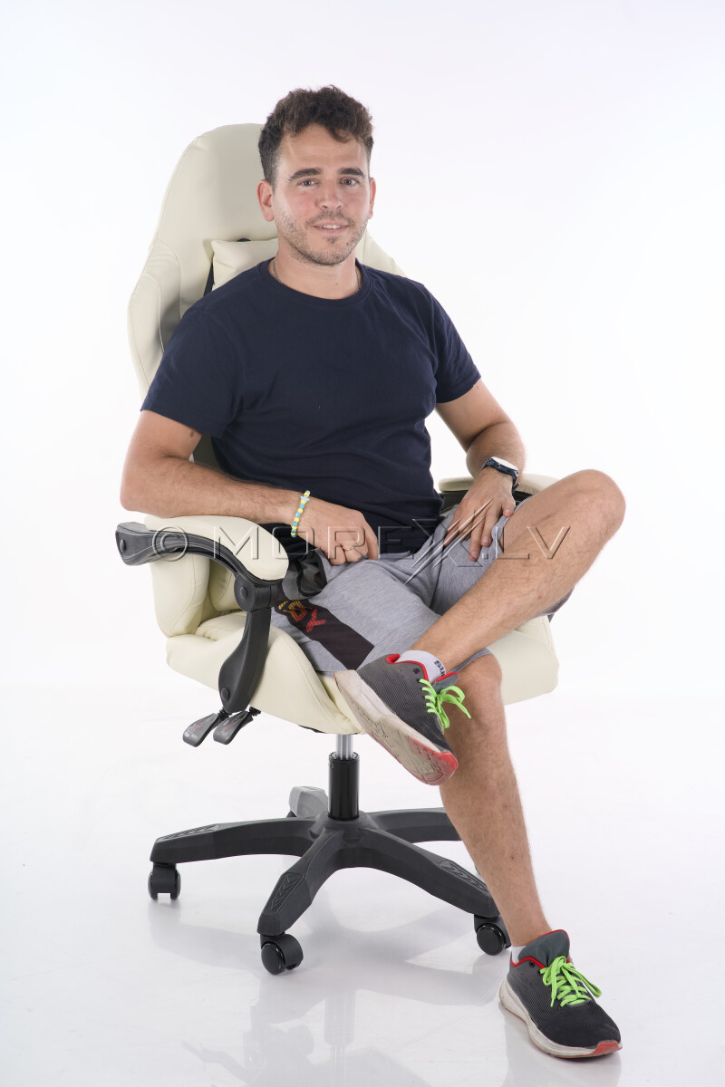 Ergonoomiline kontori- ja arvutitool, beež