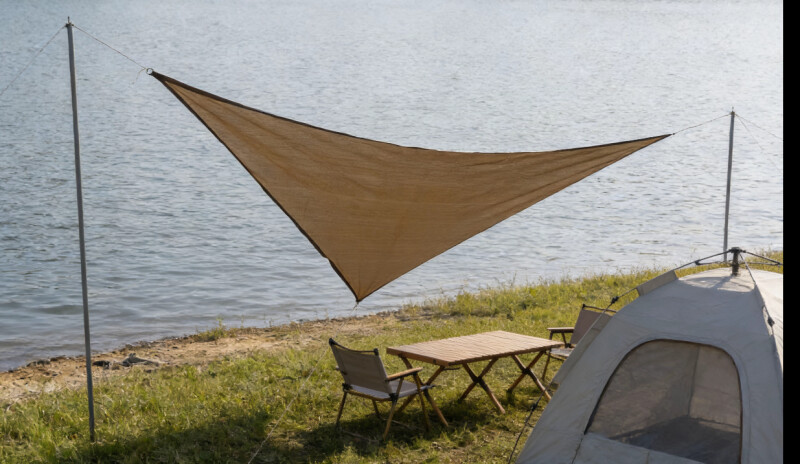 Päikesevari 3.6x3.6x3.6 m kolmnurk, beež