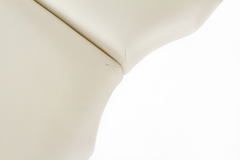 Kokkupandav massaažilaud RESTPRO® VIP OVAL 2 Cream