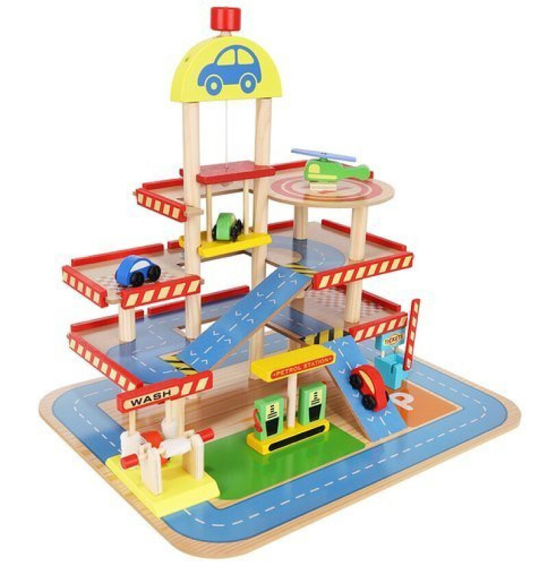 Wooden parking lot with Elevator (9351)