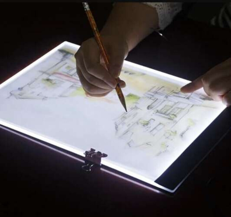 Joonestuslaud A4 LED valgustusega