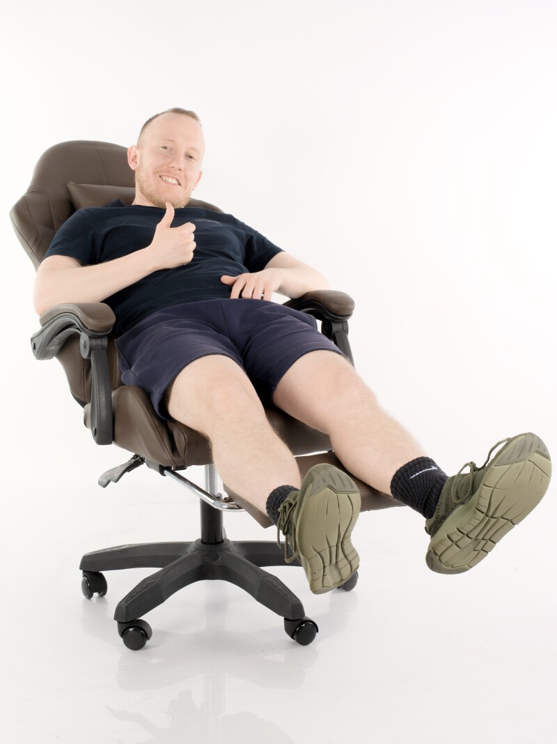 Ergonoomiline kontori- ja arvutitool, pruun