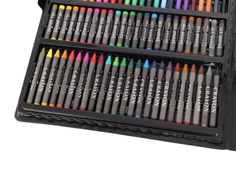 Kohver loomingu jaoks Kunstnik 168 eset + Black Suitcase